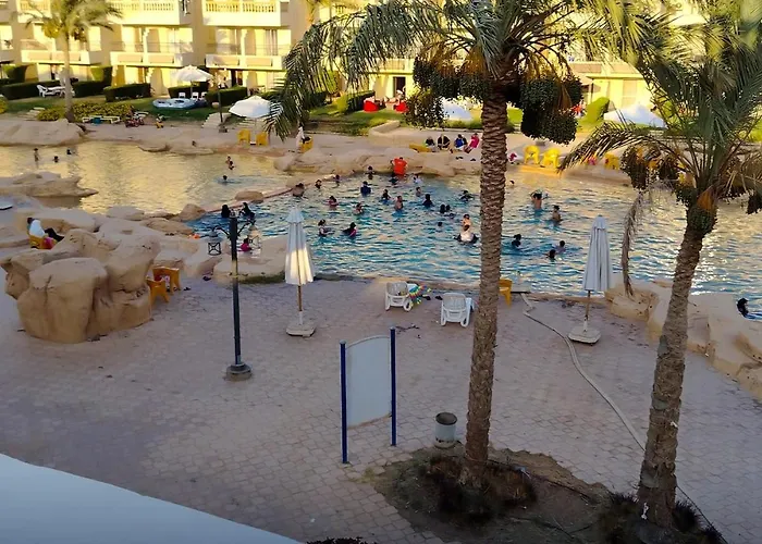 Family In Bellagio Sokhna